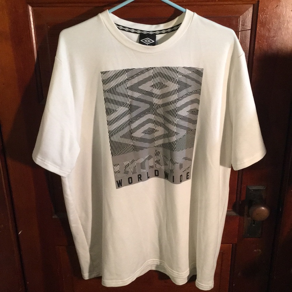 Like New Umbro Worldwide Super Clean T-Shirt